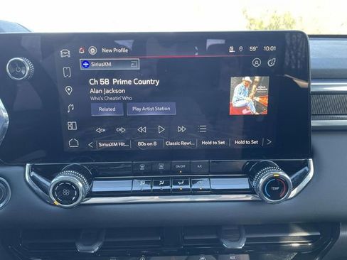 Used 2025 GMC Canyon Elevation w/ Technology Package image 23