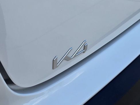 New 2026 Kia K4 FWD image 8