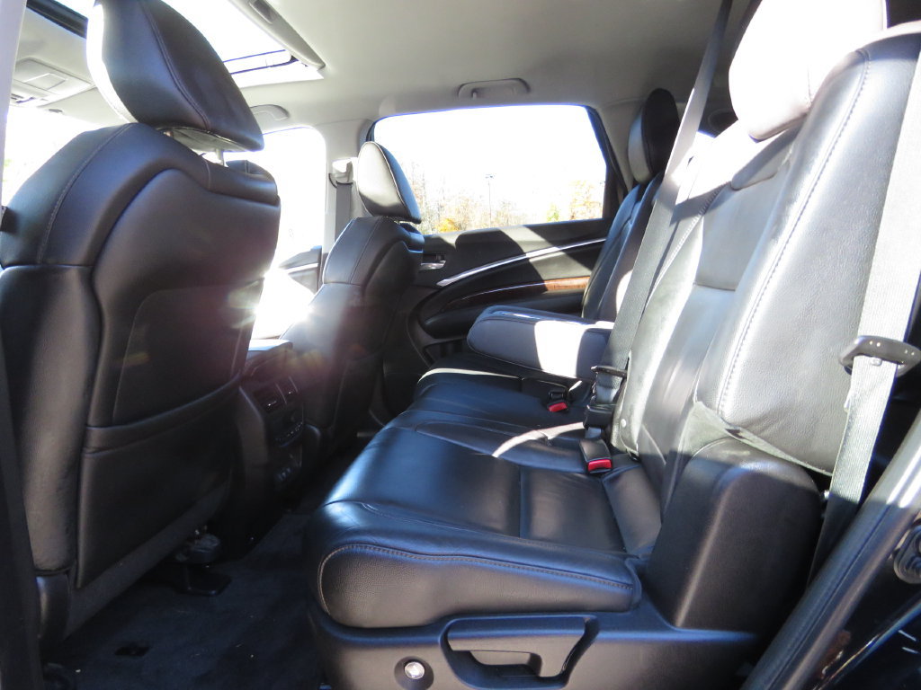 Used 2017 Acura MDX w/ Technology Package AWD/4WD image 22