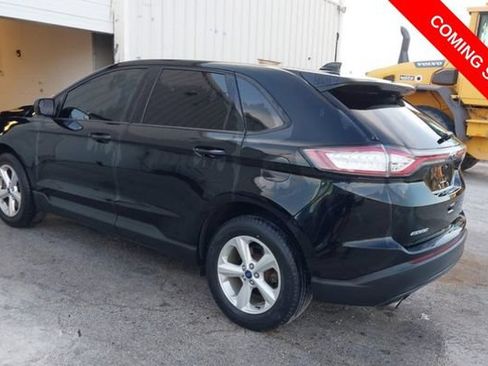 Used 2017 Ford Edge SE AWD/4WD image 3