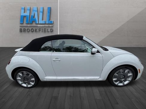 Used 2019 Volkswagen Beetle 2.0T SE FWD image 14