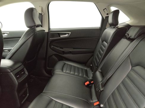 Used 2024 Ford Edge SEL image 18