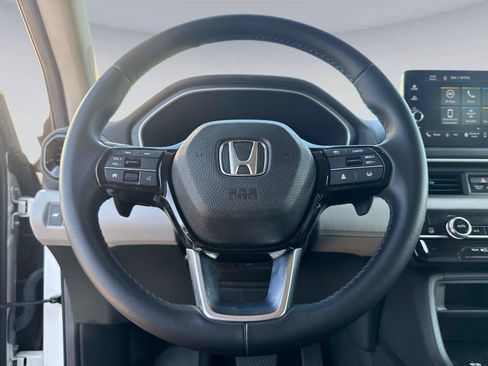 Certified 2025 Honda Pilot EX-L image 30