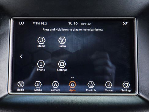 Used 2019 Jeep Grand Cherokee Laredo w/ Security & Convenience Group RWD image 27