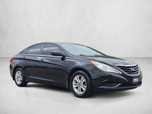 Used 2012 Hyundai Sonata GLS w/ Popular Equipment Pkg FWD image 3