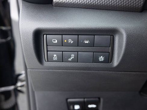 Used 2020 Nissan Kicks S FWD image 35