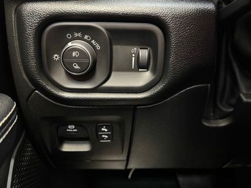 Used 2020 RAM 1500 Rebel AWD/4WD image 15