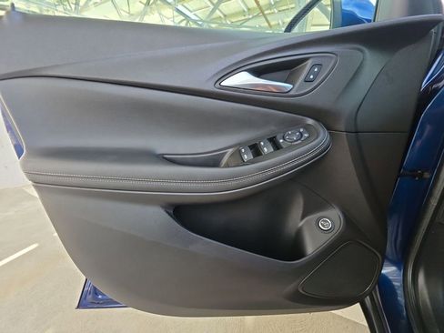 Used 2023 Buick Encore GX Select FWD image 23
