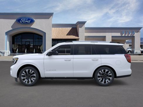 New 2025 Ford Expedition Platinum w/ Driver's Package image 3