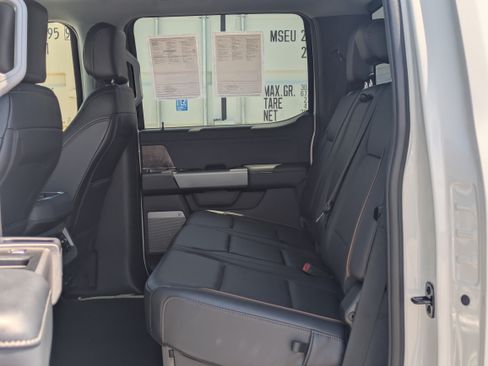 Certified 2025 Ford F250 Lariat w/ Lariat Ultimate Package AWD/4WD image 16