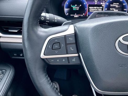 Used 2025 Toyota Grand Highlander AWD image 24