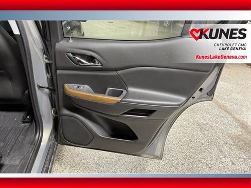 Used 2019 GMC Acadia SLE w/ LPO, Floor Liner Package image 19