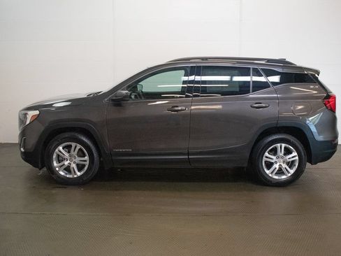 Used 2020 GMC Terrain SLE w/ Driver Convenience Package AWD/4WD image 7
