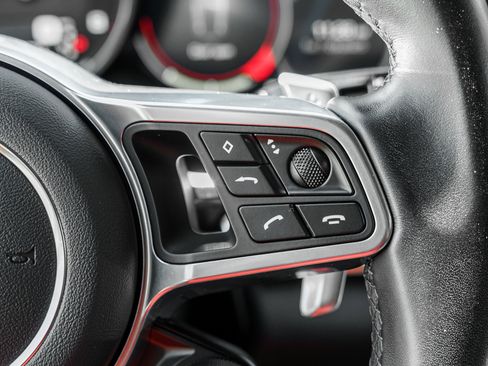 Used 2020 Porsche Panamera 4 image 19