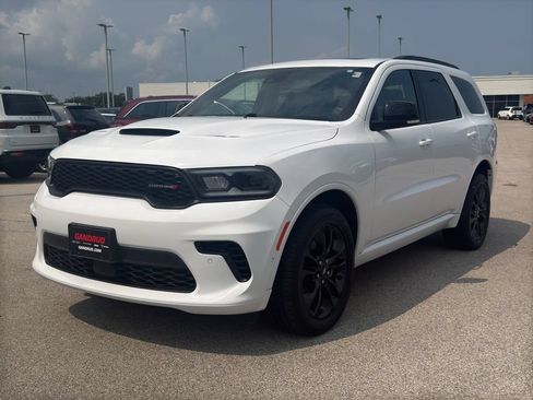 Used 2025 Dodge Durango GT AWD/4WD image 2