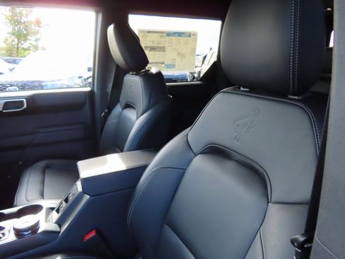 New 2025 Ford Bronco Outer Banks image 16