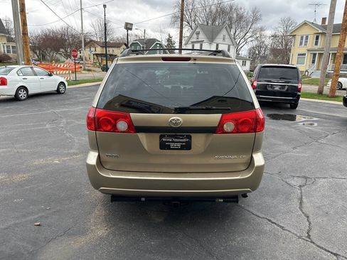 Used 2008 Toyota Sienna CE image 3