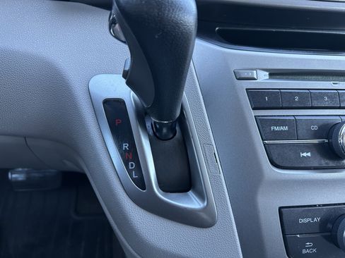 Used 2015 Honda Odyssey LX image 16