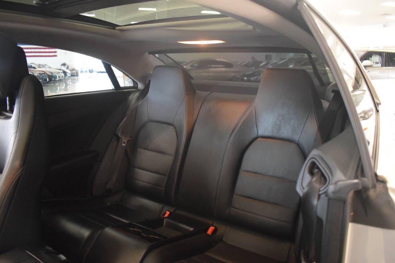 Used 2011 Mercedes-Benz E 550 Coupe image 37
