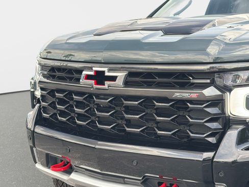 Used 2025 Chevrolet Silverado 1500 ZR2 AWD/4WD image 11
