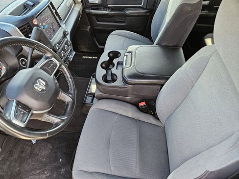 Used 2024 RAM 3500 Big Horn image 18