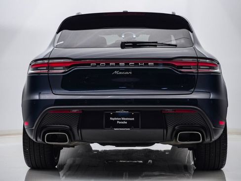 Used 2022 Porsche Macan AWD/4WD image 10