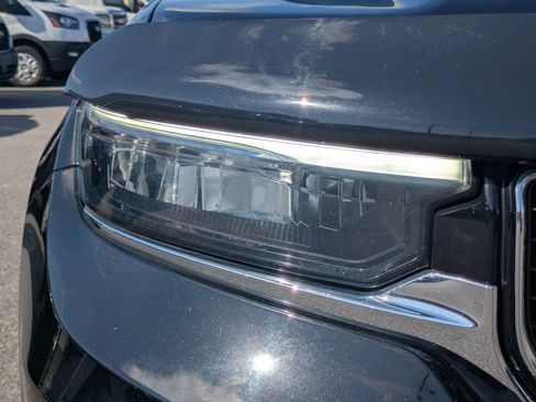 Used 2021 Jeep Grand Cherokee L Overland w/ Luxury Tech Group IV AWD/4WD image 10