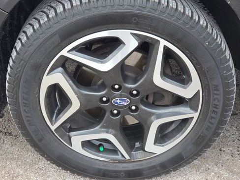 Used 2019 Subaru Crosstrek 2.0i Limited w/ Moonroof Package w/Navigation image 12