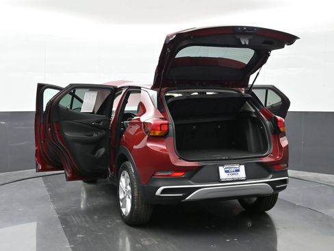 Used 2023 Buick Encore GX Preferred FWD image 34