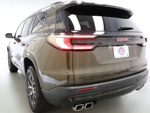 Used 2024 GMC Acadia AT4 w/ Luxury Package AWD/4WD image 19