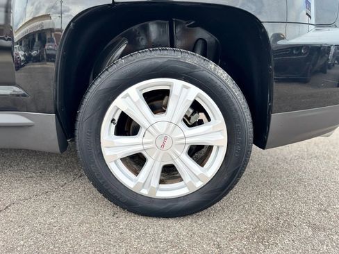 Used 2017 GMC Terrain SLE image 25