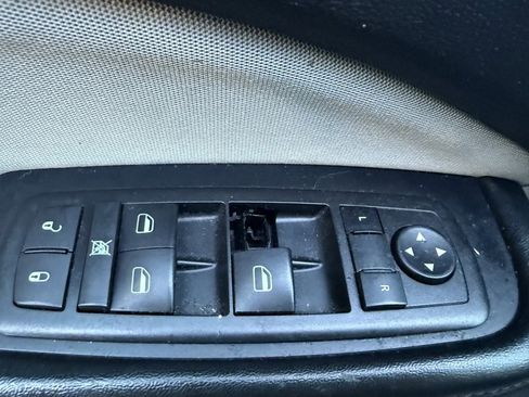 Used 2015 Dodge Dart SXT image 26