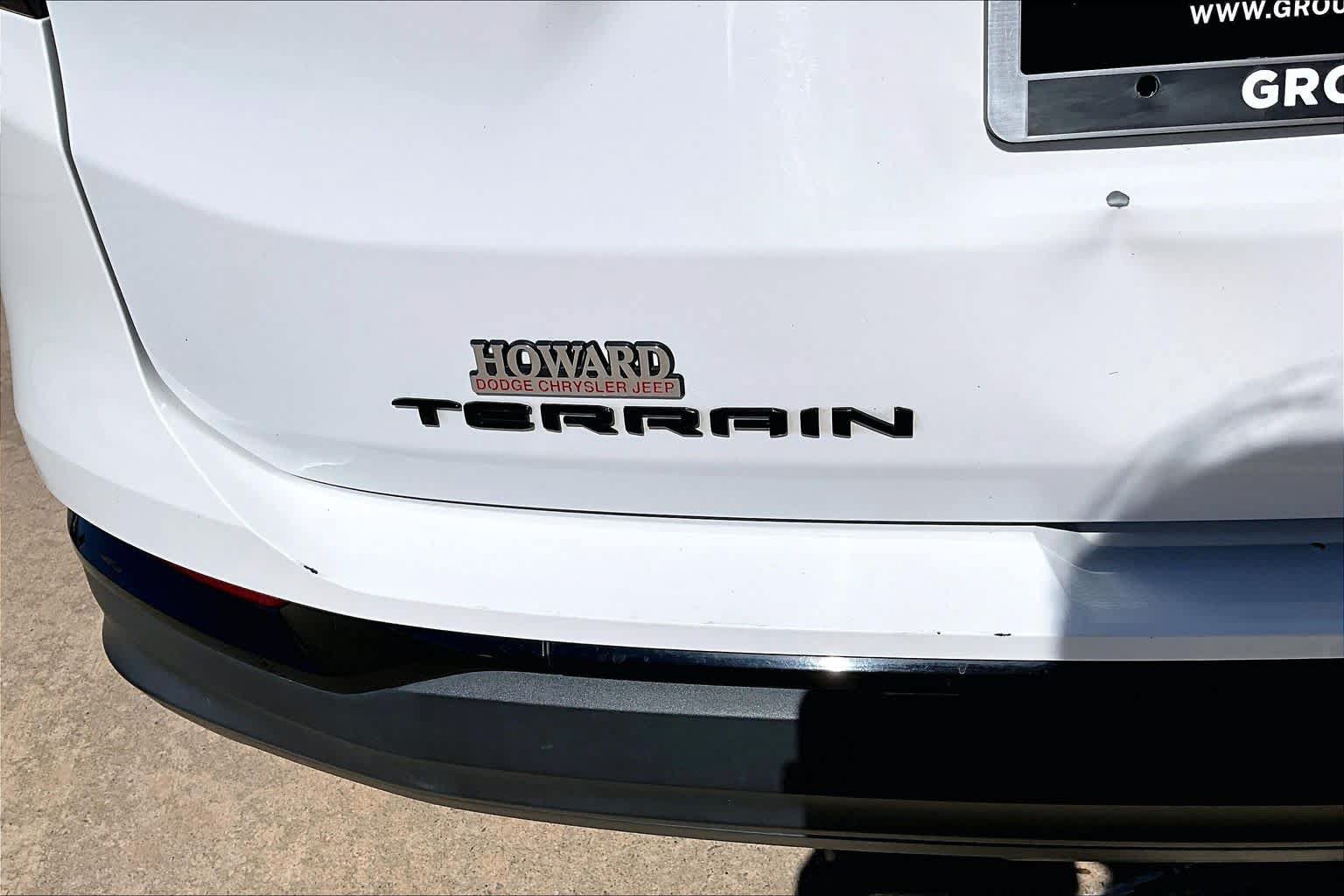 Used 2022 GMC Terrain SLE w/ Driver Convenience Package FWD image 30