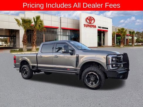 Used 2025 Ford F250 Lariat w/ Lariat Ultimate Package AWD/4WD image 2