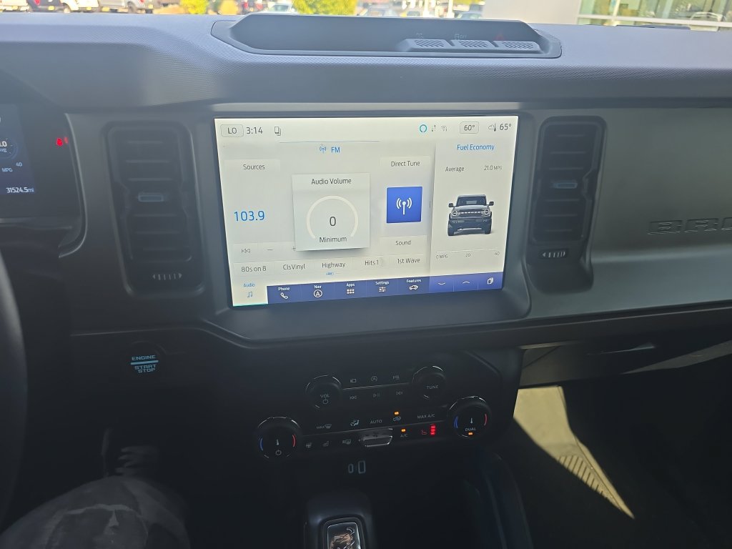 Used 2022 Ford Bronco Outer Banks AWD/4WD image 16