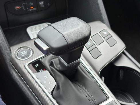 New 2026 Kia Sportage EX image 24