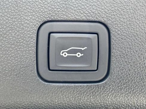 Used 2023 Cadillac Escalade ESV Sport Platinum AWD/4WD image 14