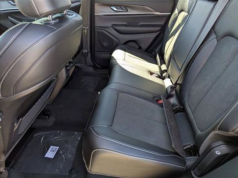 New 2026 Jeep Grand Cherokee Altitude AWD/4WD image 14
