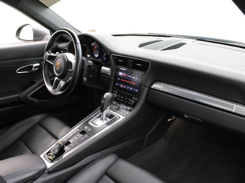 Certified 2018 Porsche 911 Carrera S RWD image 31