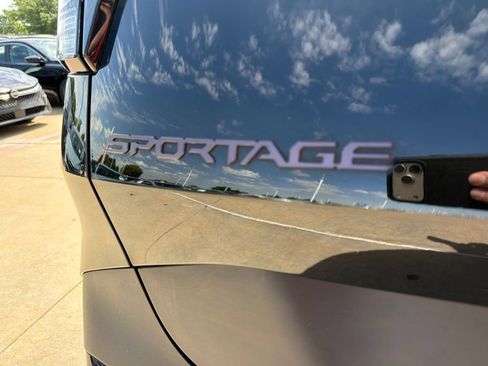 Used 2025 Kia Sportage X-Line AWD/4WD image 10