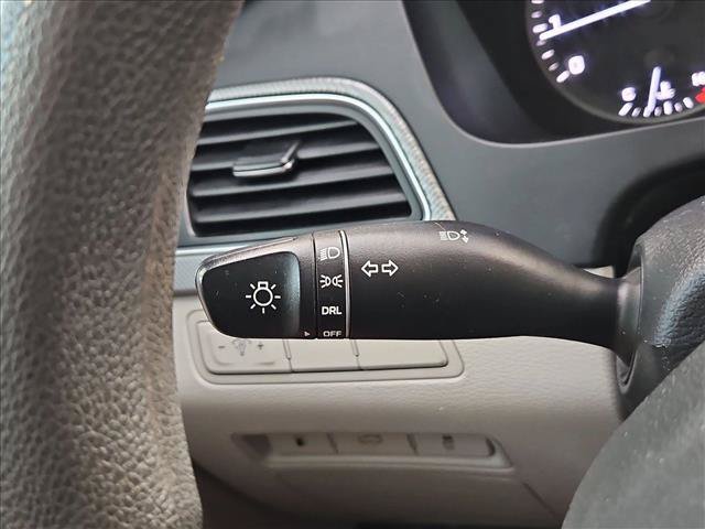 Used 2015 Hyundai Sonata SE FWD image 23