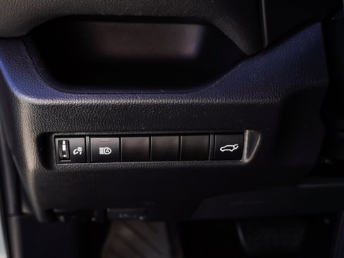 Certified 2021 Toyota RAV4 XLE w/ Convenience Package FWD image 19