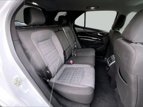 Used 2024 Chevrolet Equinox LT AWD/4WD image 24