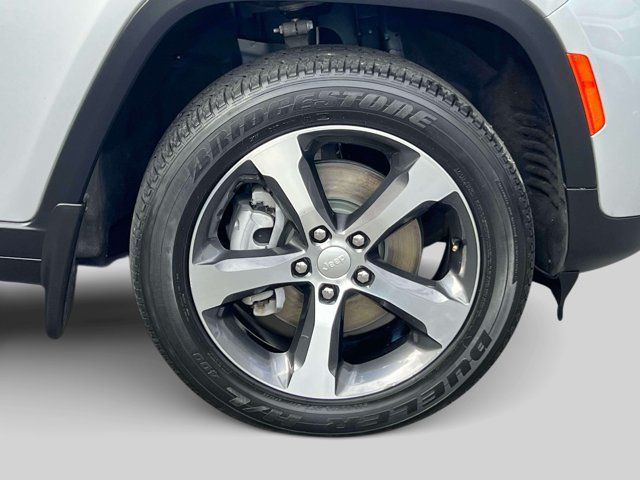 Used 2023 Jeep Grand Cherokee 4WD 4xe w/ MOPAR Finishing Package image 7