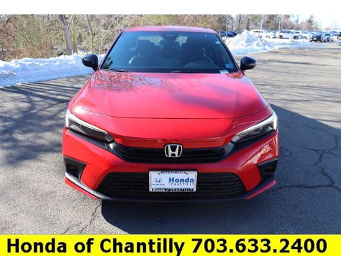 Used 2023 Honda Civic Sport image 2
