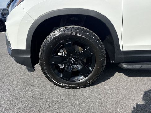 Used 2026 Honda Ridgeline Black Edition image 10