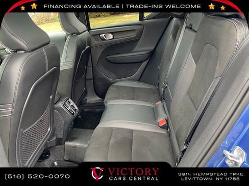 Used 2021 Volvo XC40 T5 R-Design w/ Advanced Package image 21