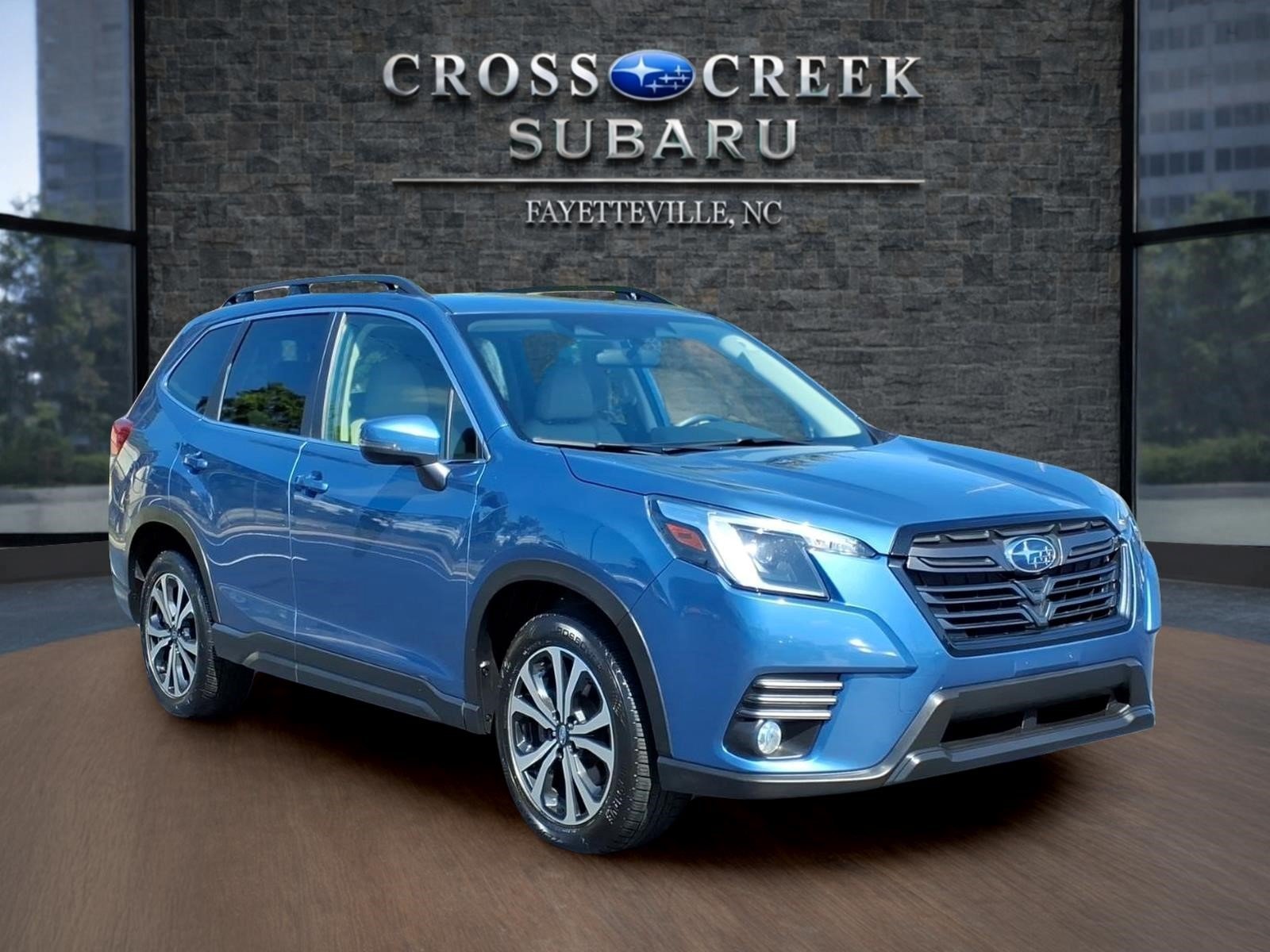 Used 2022 Subaru Forester Limited AWD/4WD image 1