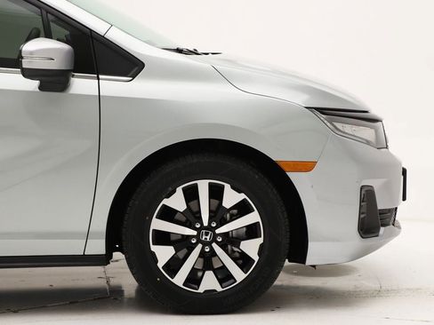 Used 2025 Honda Odyssey EX-L image 3