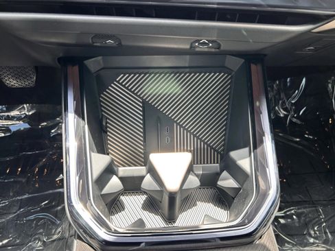 Used 2025 BMW X3 xDrive30i w/ Premium Package image 13